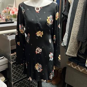 Dark blue/floral dress.